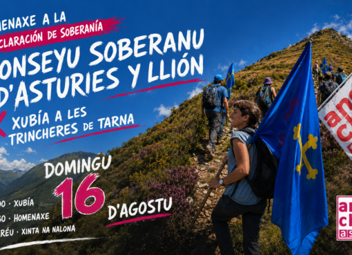 Participantes con asturines xubiendo a les trincheres de Tarna nel cartelu del homenaxe al Conseyu Soberanu d’Asturies y Llión de 2026